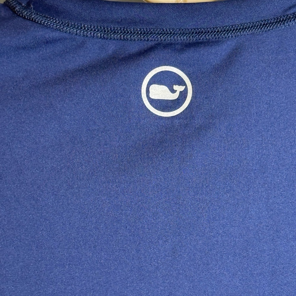 Vineyard Vines Performance Navy Rash Guard LS Poly Blend Whale Logo kidSz L (14) - Picture 6 of 8